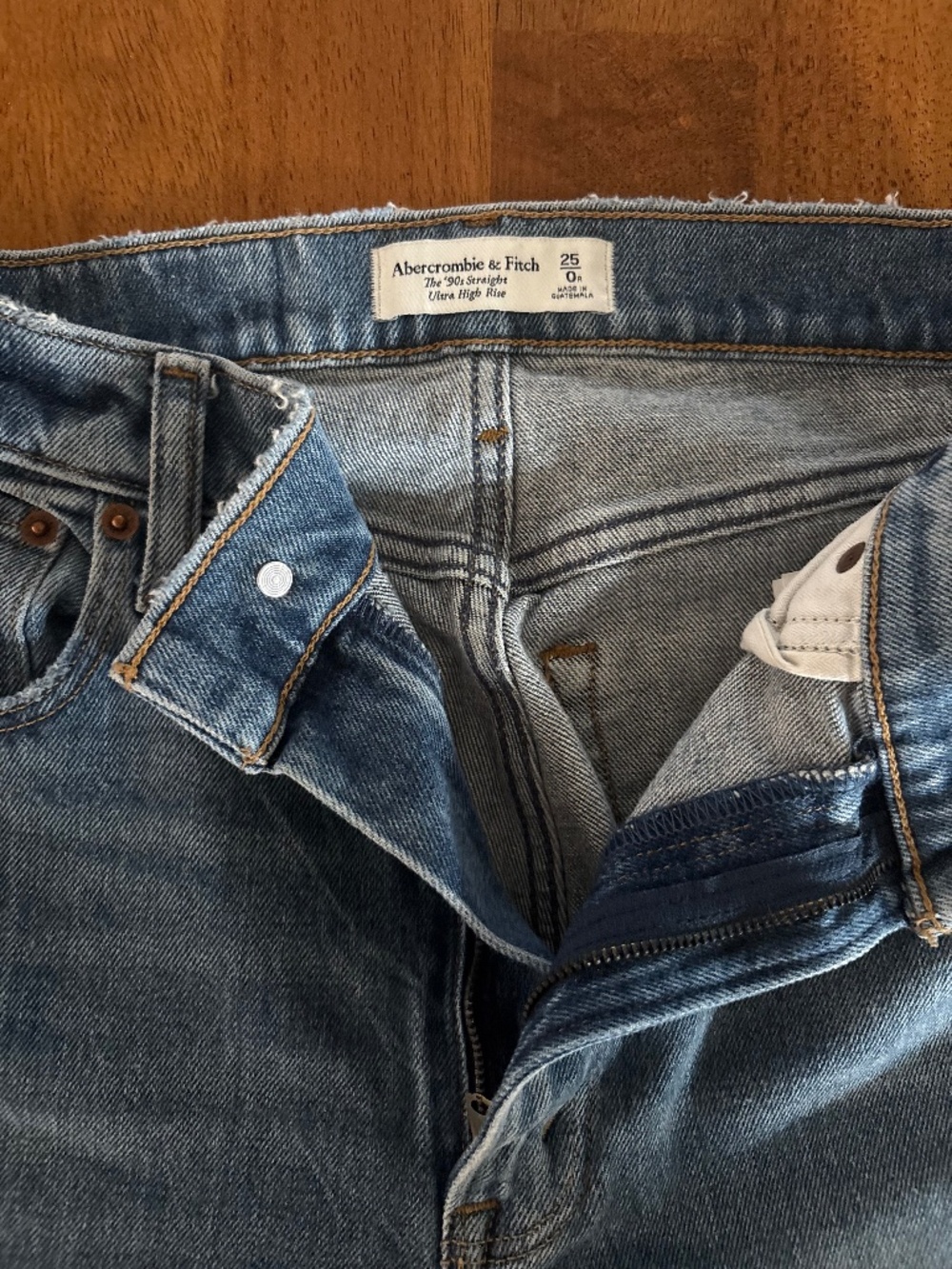 Abercrombie and Fitch 90's Straight Ultra High Rise Jeans